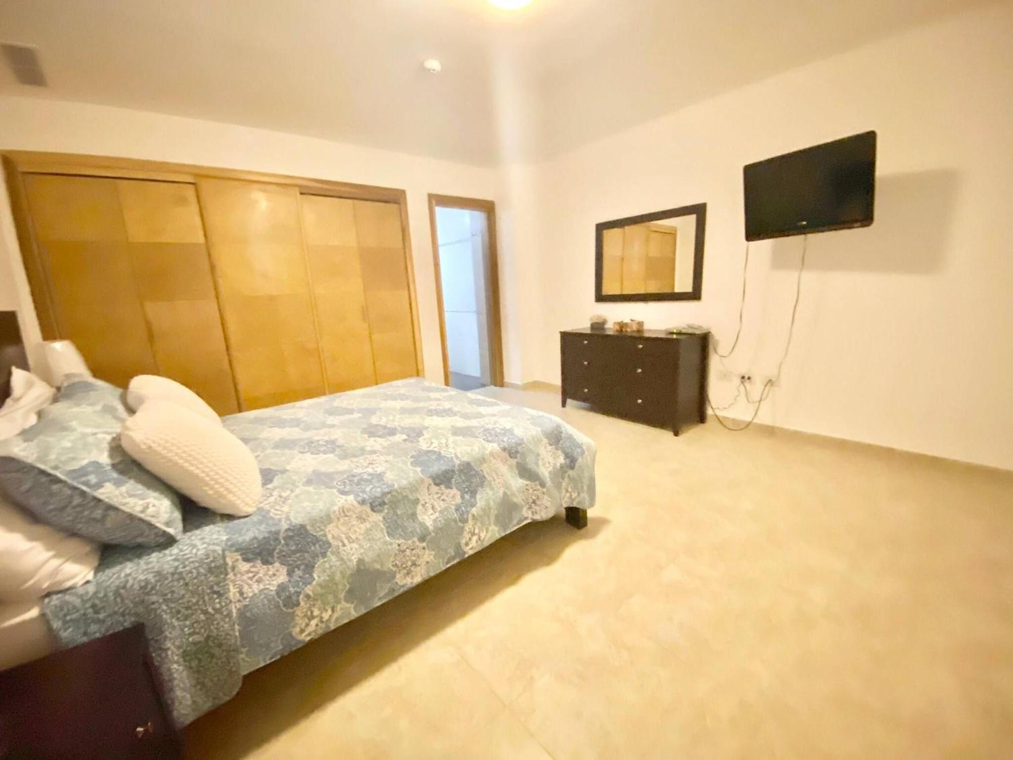Marbella 2Bedroom Beachfrom Apt San Pedro de Macoris Exterior photo
